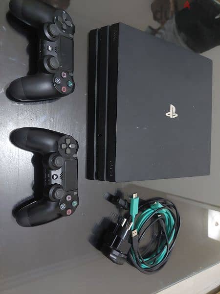 جهاز ps4 برو استعمال شخصى نظيف جدااا 4