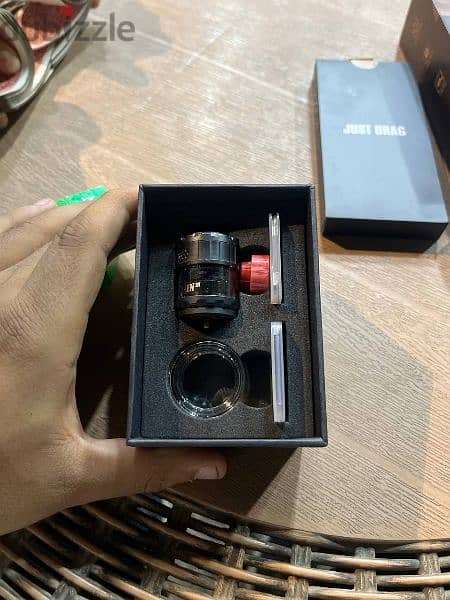 vape drag 3 with coil with batteries . 1
