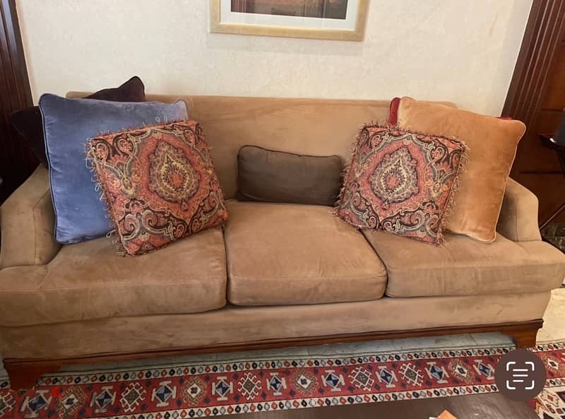 2 sofas imported in very good condition 1