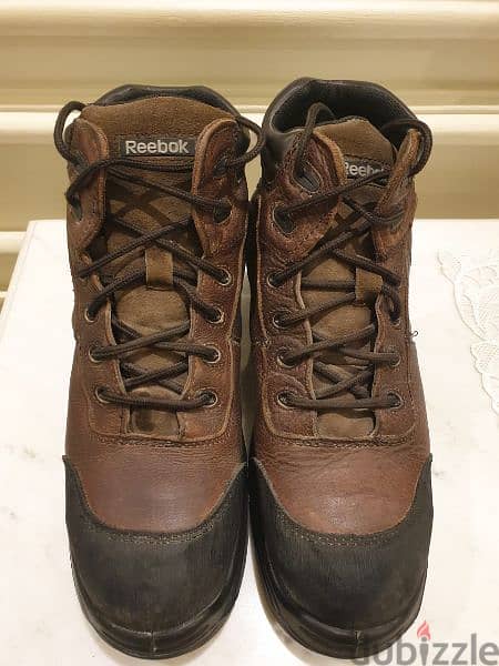 rebook saftey shoes size 43 original 5