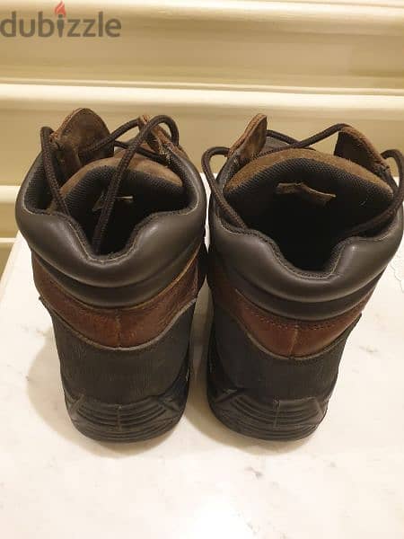 rebook saftey shoes size 43 original 9
