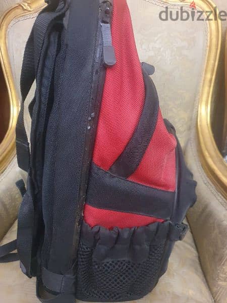 Tamrac DLSR Camera Bag/Backpack Red And Black Padded 2