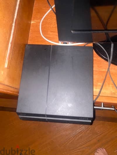 ps4 500gbs بلايستاشين ٤