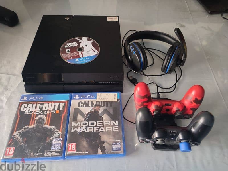 PS4 500GB with accessories 0