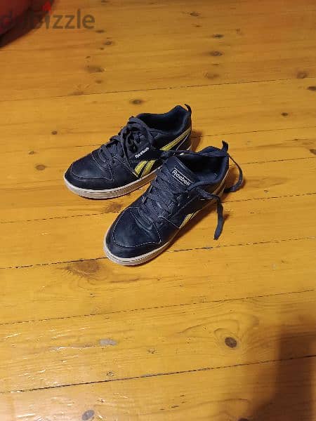 Reebok blue shoes 1