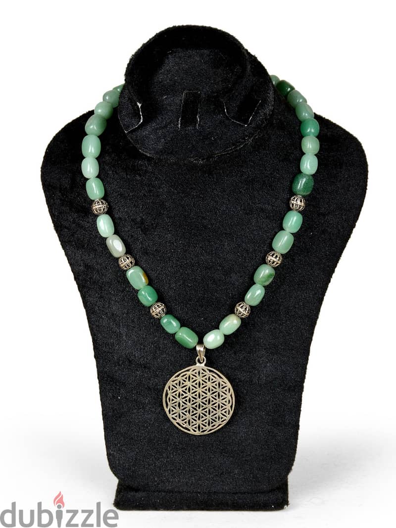 Jade and silver necklace فضة و احجار الجاد الطبيعيه 0