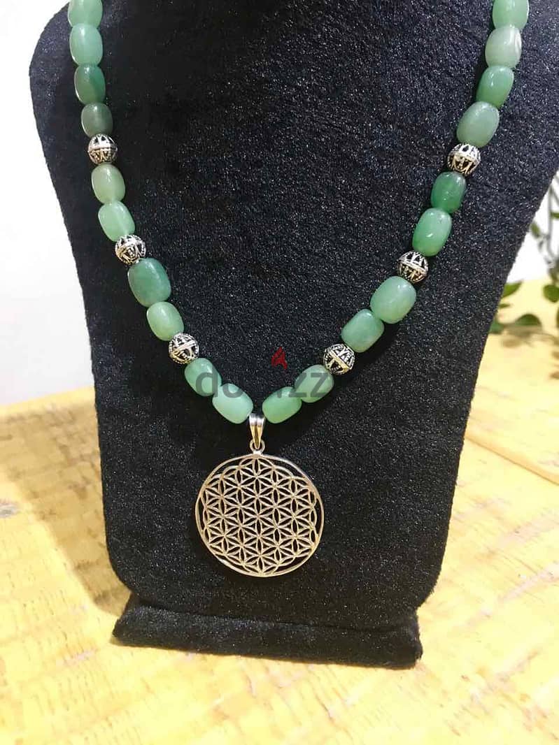 Jade and silver necklace فضة و احجار الجاد الطبيعيه 3