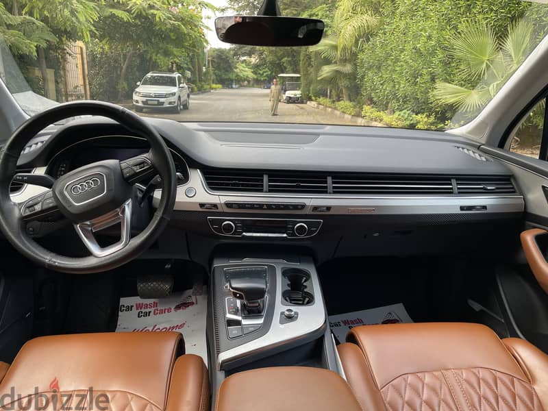 AUDI Q7 2019 5