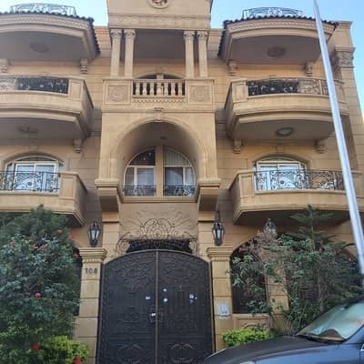 شقه للبيع بڤيلا خاصه مساحه ٢١٠متر بالاسانسير
