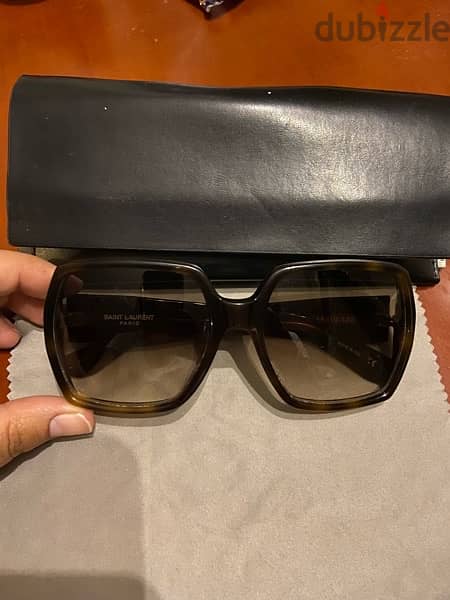 yves saint laurent sunglasses original - as new 2