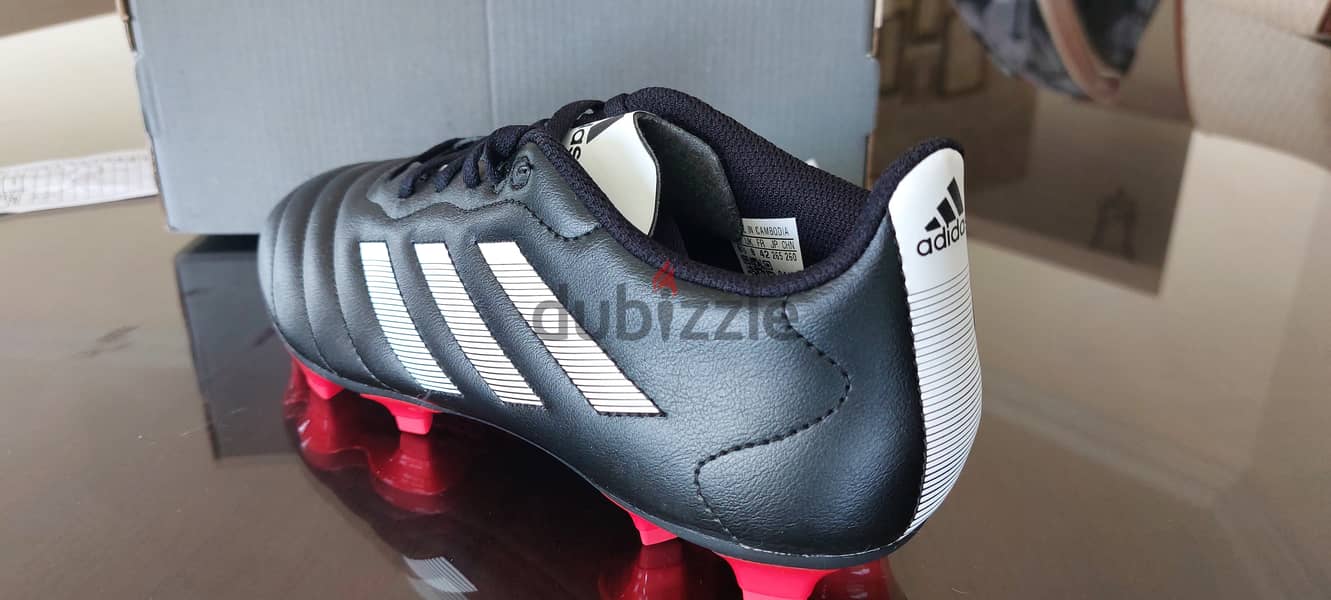 Adidas Goletto VIII FG football men shoe. SIZE: 8.5 US 2