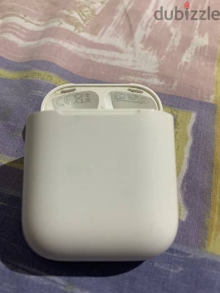 Apple AirPods first generation charging case 2