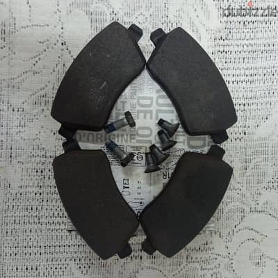 قطع غيار سيارات