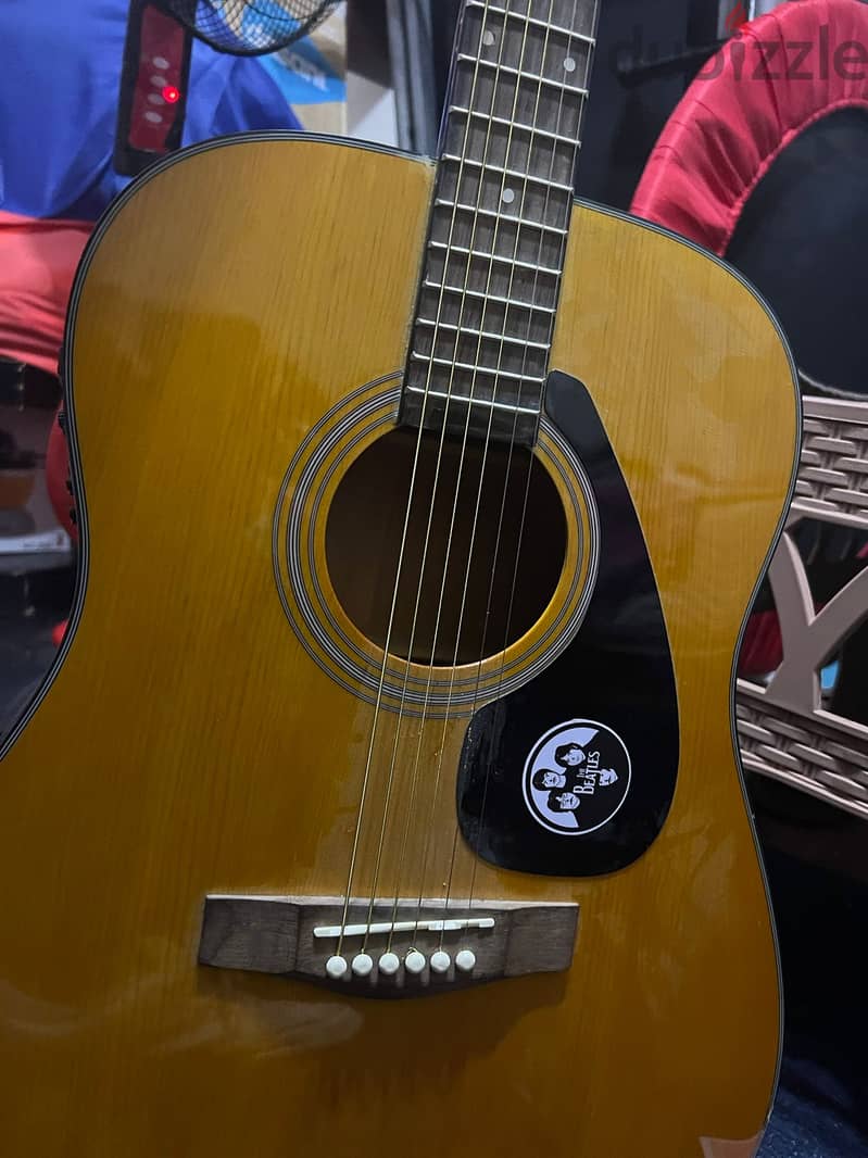 Acoustic folk high quality guitar 4