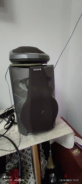 Sony gR8 2