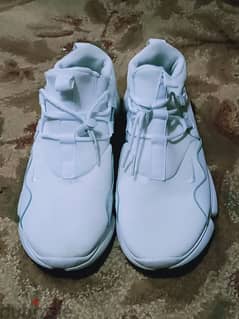 حذاء ابيض Nike اصلي مقاس ٤٤