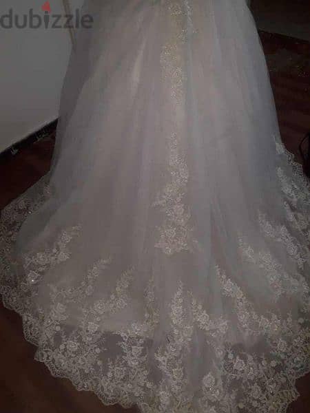 فستان زفاف تطريز سوري استعمال مره واحده للايجار او البيع 1