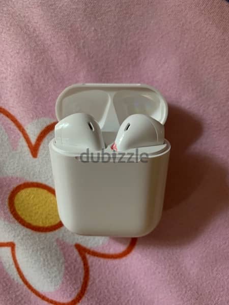 airpods i12 new with box سماعه وايرلس 4