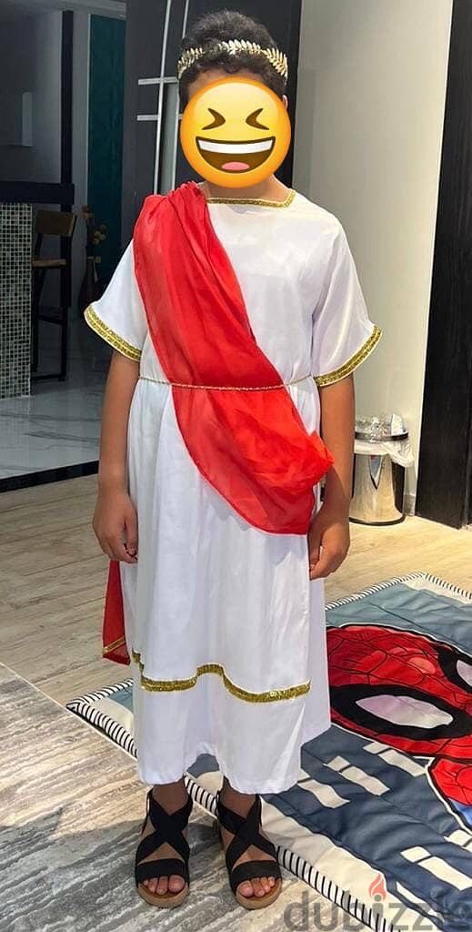 ملابس رومانيه ويونانية تنكريه للاطفال 4