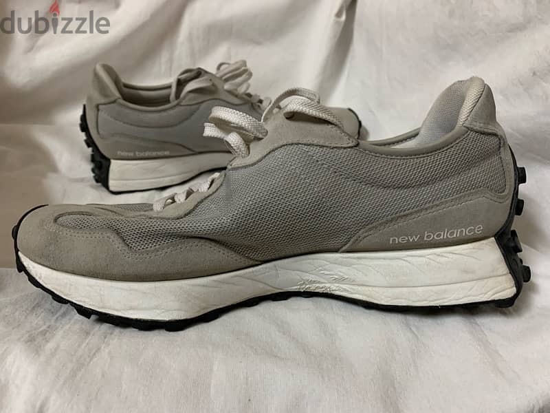 New Balance 327 Grey Silver Size 44.5 In Good Condition For Men 4