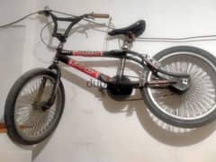 دراجه bmx  قوية وبحالتها تماما للبيع 0