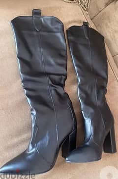 New boot  from Spain / Size: 39 0
