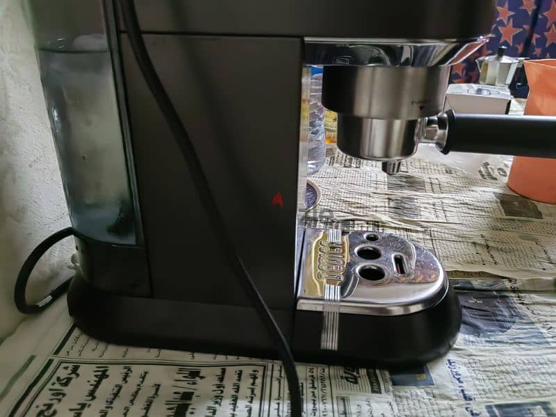ماكينه قهوه ديلونجي ديديكا موديل BK685EC 6
