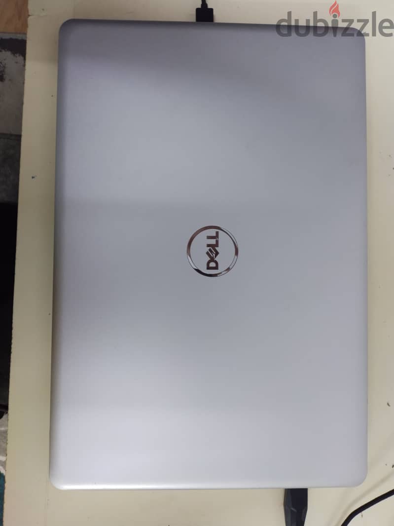 DELL INSPIRON 5584 3