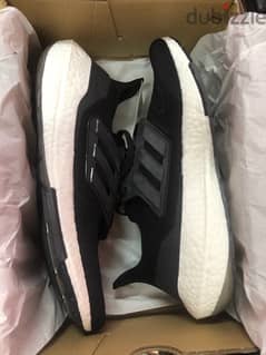 new adidas original ultraboost shoes with its box 0