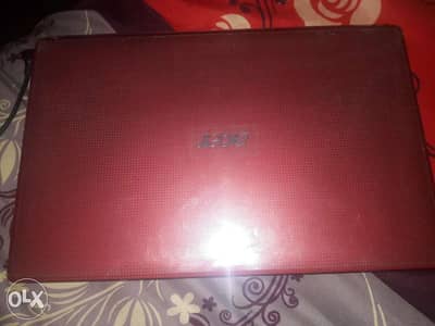 لاب توب acer 5742 بحالة فوق الممتازة