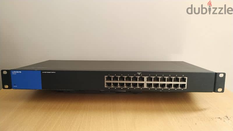 linksys LGS124- 24-Port Business Gigabit Switch 1