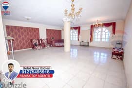 للبيع شقة 300 متر - شارع خليل حمادة - سيدي بشر بحري 0