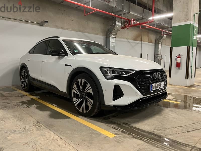 AUDI Q8 (etron) S line zero km ،2024 سقف بانوراما Cars for Sale