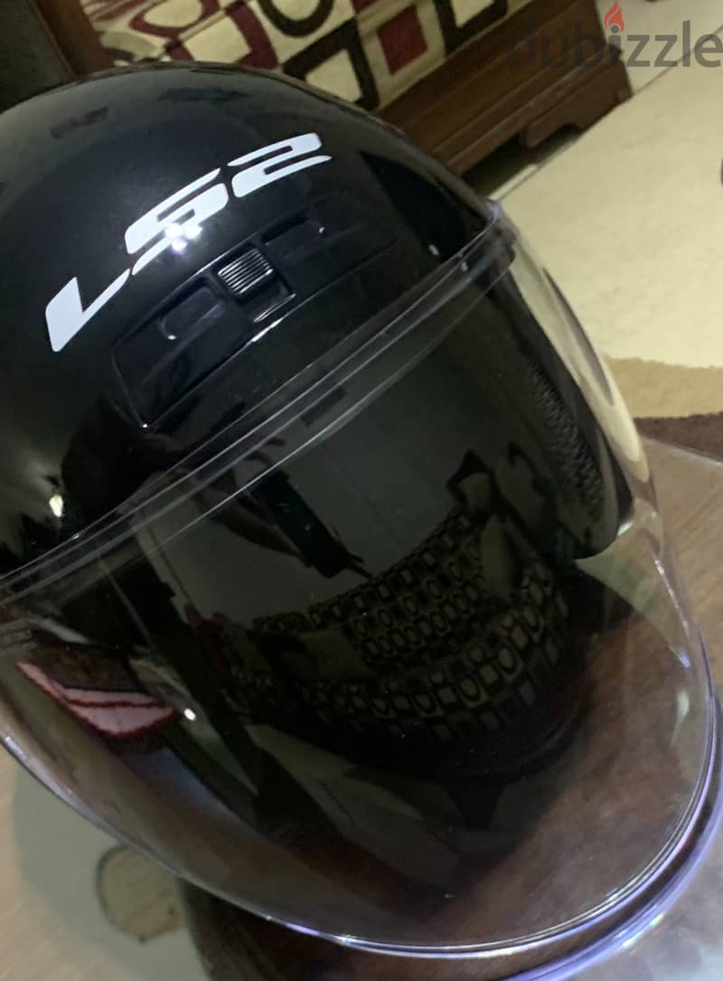 Helmet ls2 very good condition with original case 1
