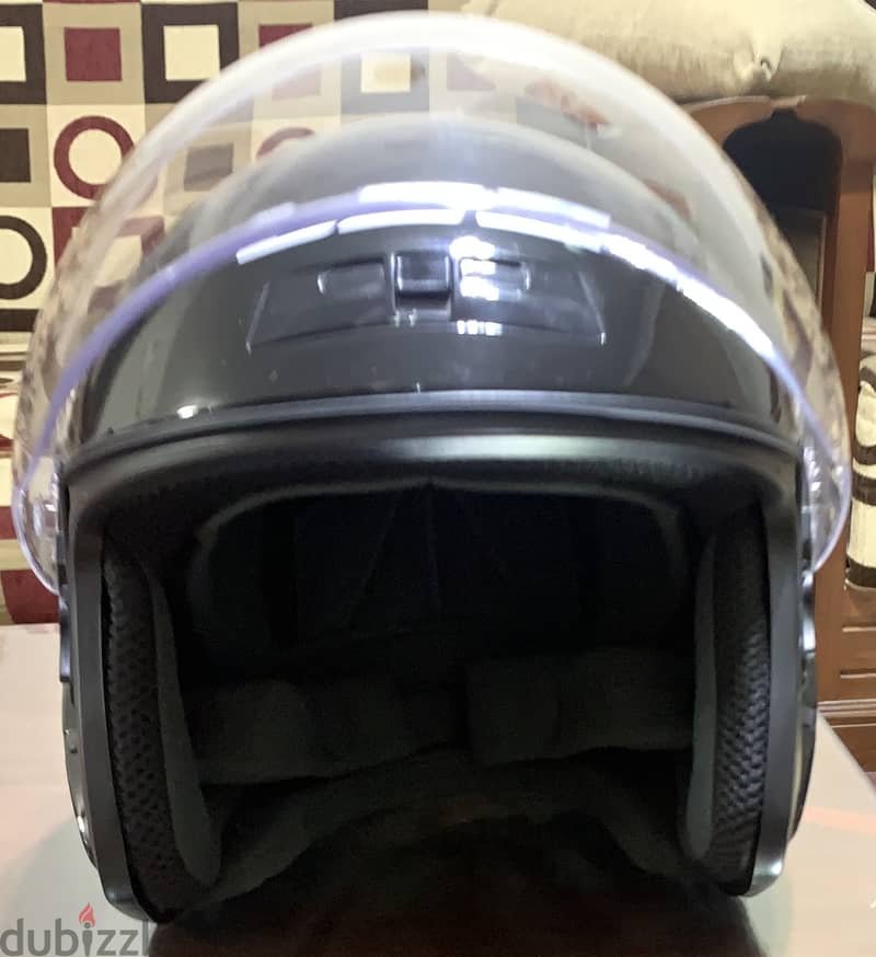 Helmet ls2 very good condition with original case 2