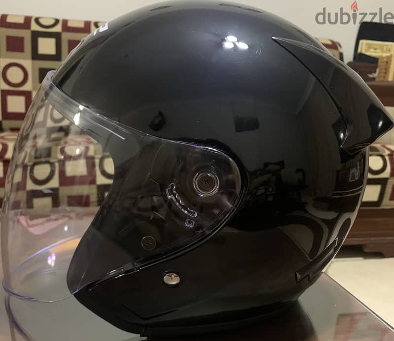 Helmet ls2 very good condition with original case 3