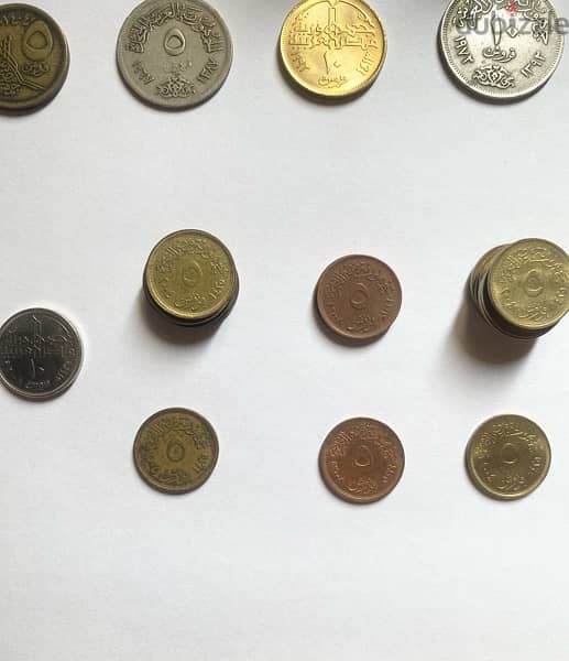 Old currencies مجموعه من العملات المعدنيه القديمه 7