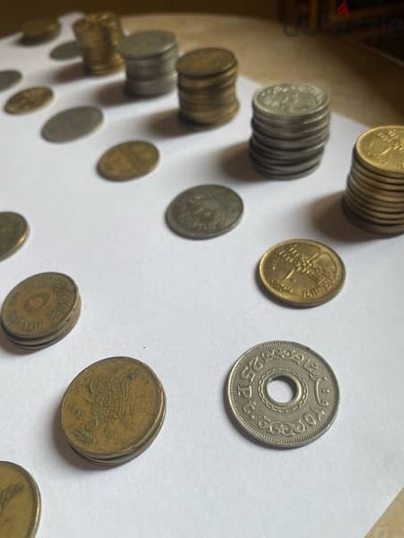 Old currencies مجموعه من العملات المعدنيه القديمه 11