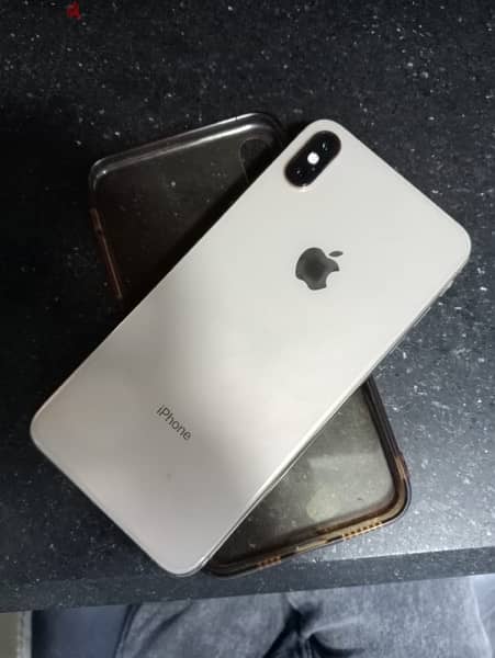 I phone Xs Max 256 G  Dual sim 0