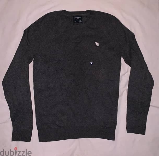 Abercrombie  core icon logo crew neck knit jumper in black Size Medium 4