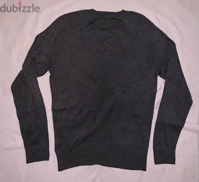 Abercrombie  core icon logo crew neck knit jumper in black Size Medium 7