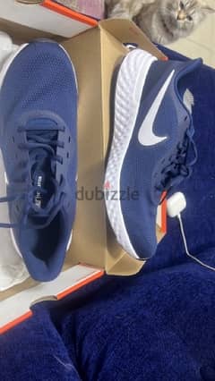 original nike revolution running & gym shoes navy blue color 0