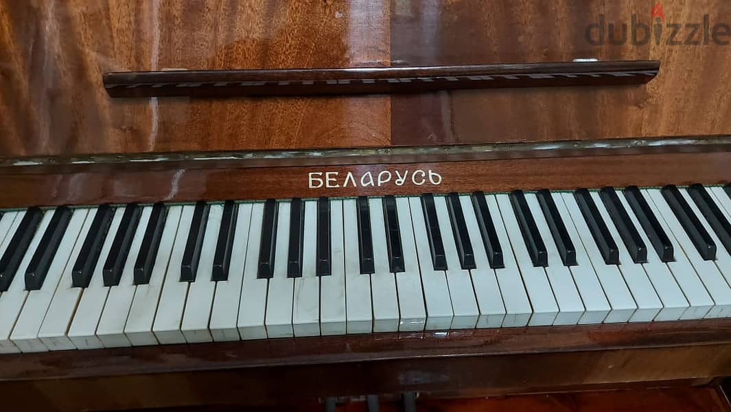 للبيع بيانو صناعة بيلاروسيا بحاله ممتازه - تم تخفيض السعر لسرعة البيع 1