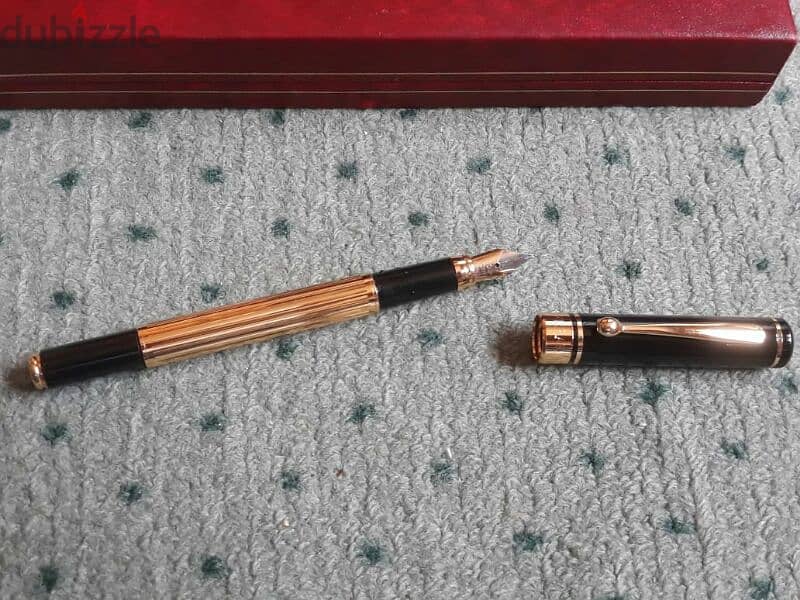 قلم حبر الماني gerrard germany pen 
محتاج انبوبه فقط 1