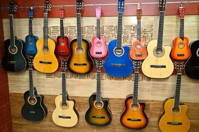 جيتار ات تبدأ من 900 ج مكشوف عليه من المستر ، وحصص هدية عليه Guitar 0