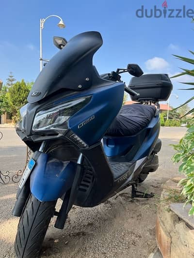 KYMCO CT250 X TOWN (NAVY BLUE EDITION)