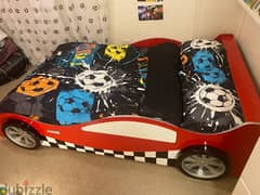 Car shaped bed 0