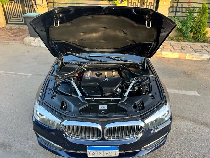 BMW 520i 2018 8