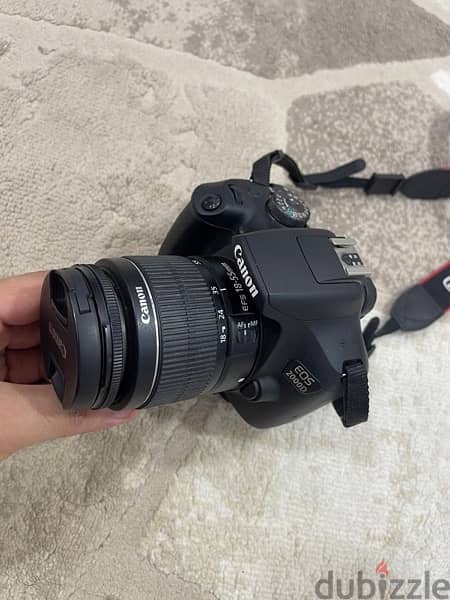 كاميرا canon 2000D للبيع 1