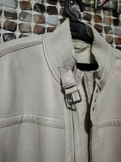 orignal white leathar jacket zara size large